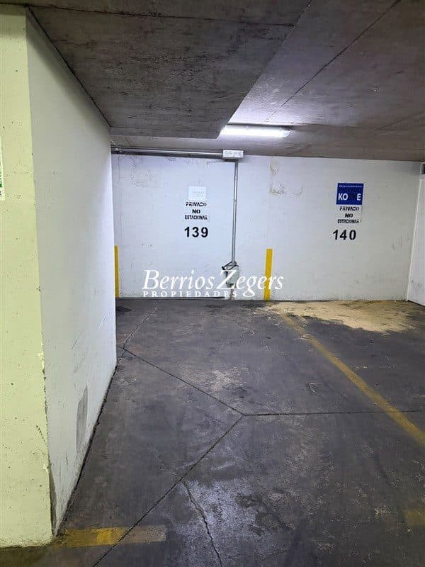 Estacionamiento en arriendo, Providencia